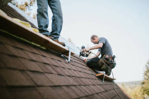 Local Roofers in Cambria, IA